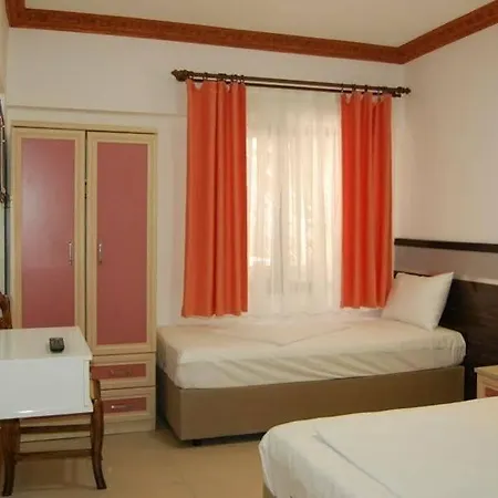 Hotel Oren 2*